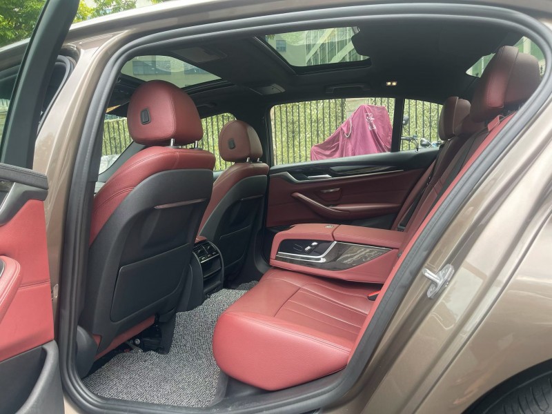 深圳19年宝马5系4