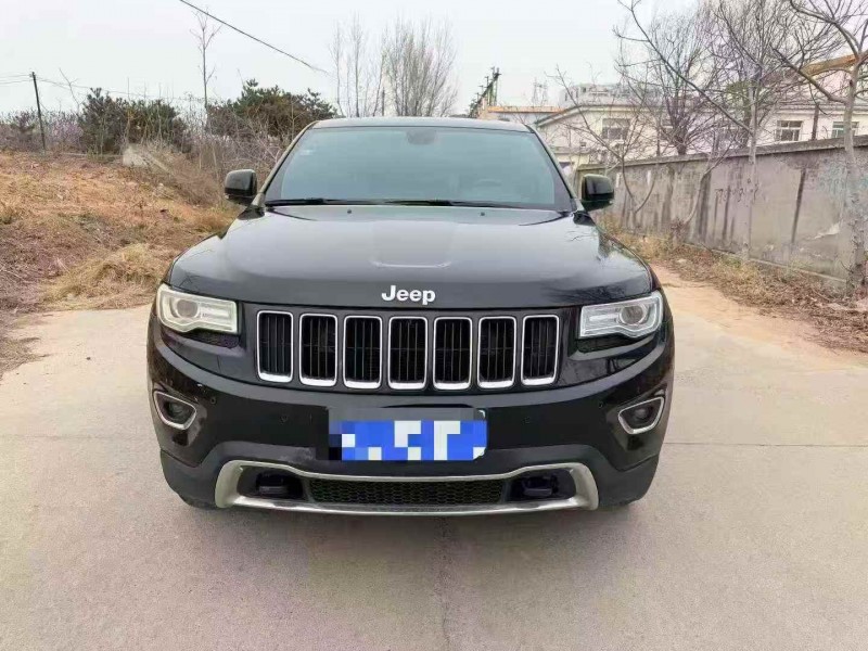 唐山16年Jeep大切诺基1