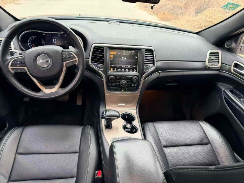 唐山16年Jeep大切诺基4