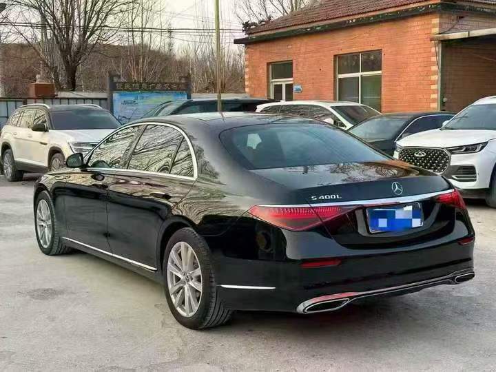 东营24年奔驰S8