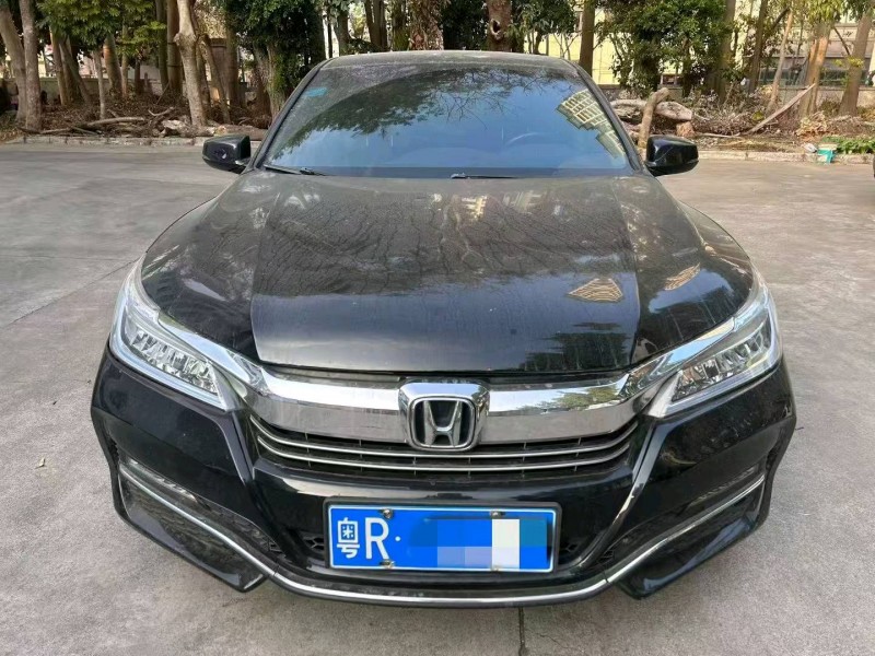 广州17年本田雅阁1