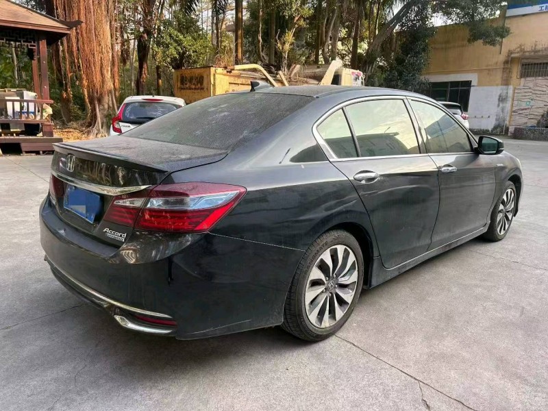 广州17年本田雅阁2