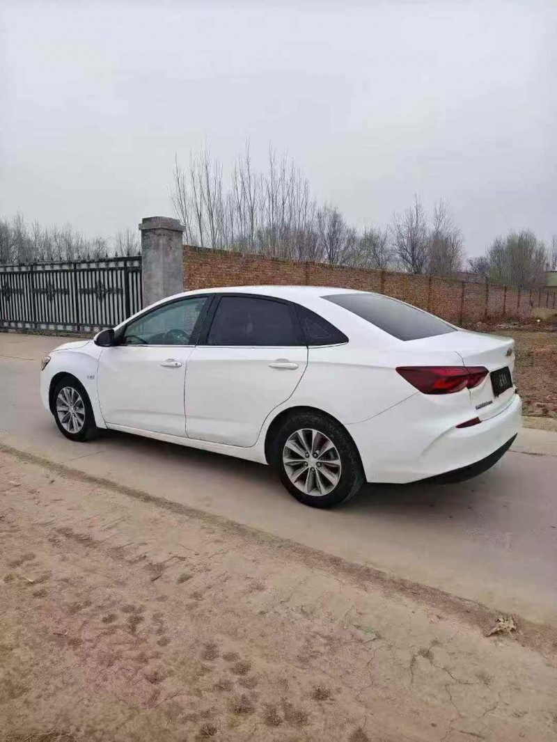 济宁22年雪佛兰科鲁泽8