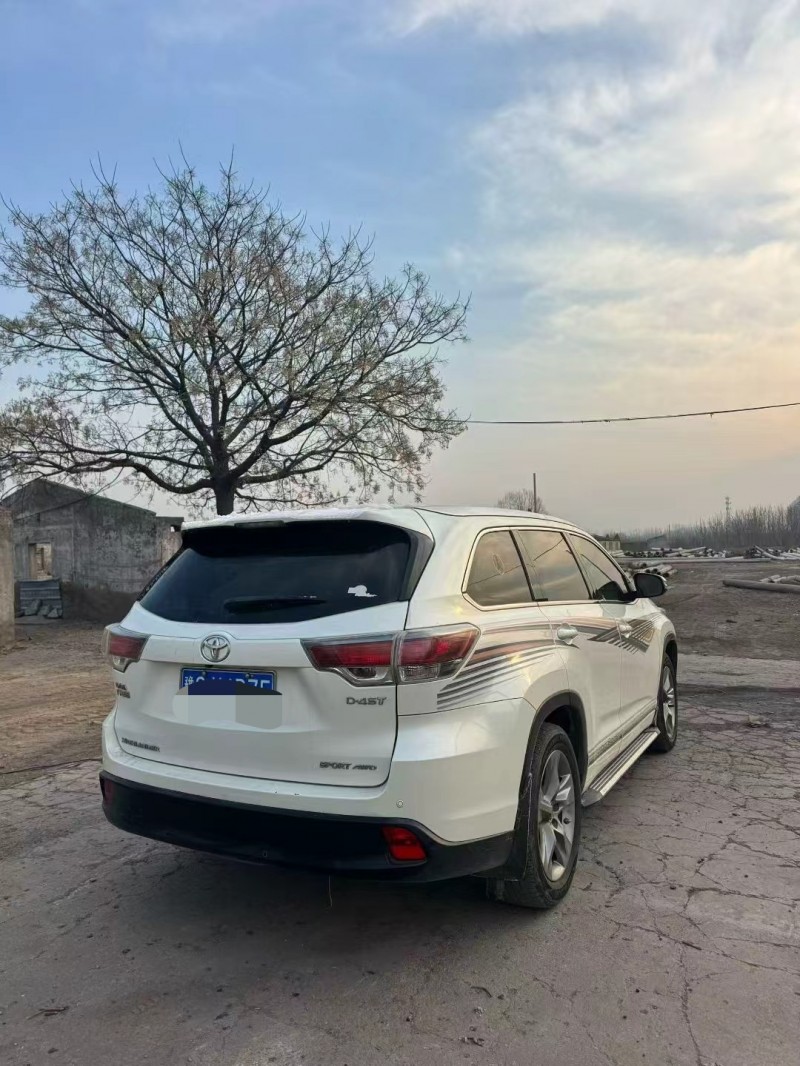 鹤壁15年丰田汉兰达3