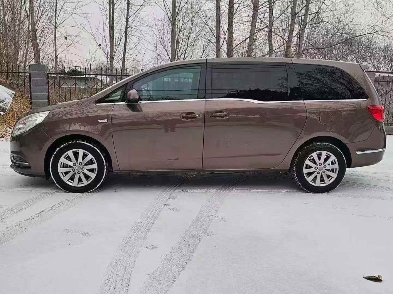 济宁20年别克GL82