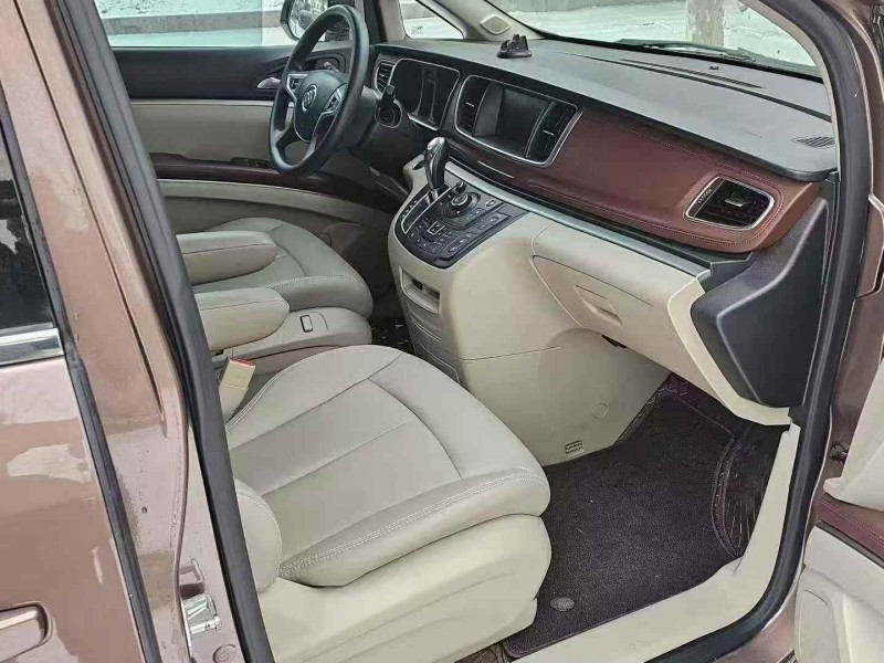 济宁20年别克GL84