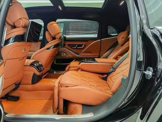 邢台24年奔驰迈巴赫S级6