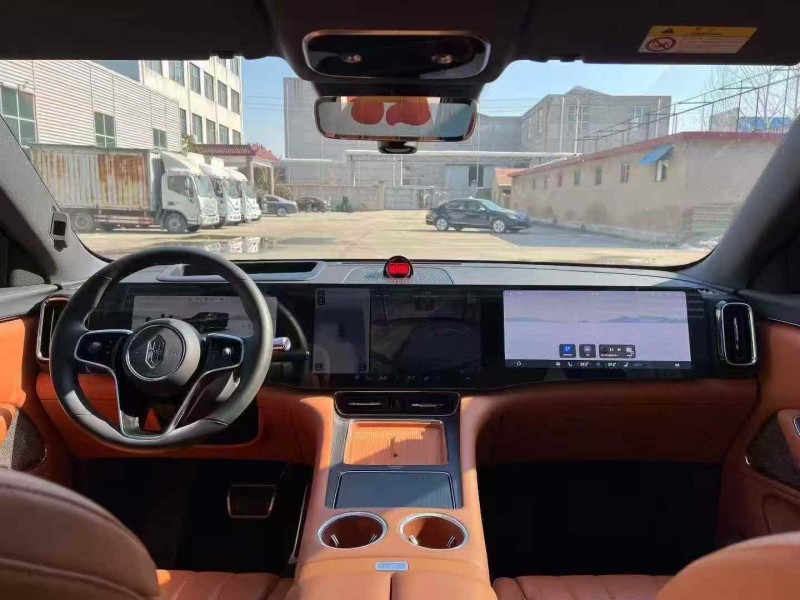 淄博25年华为智选问界8