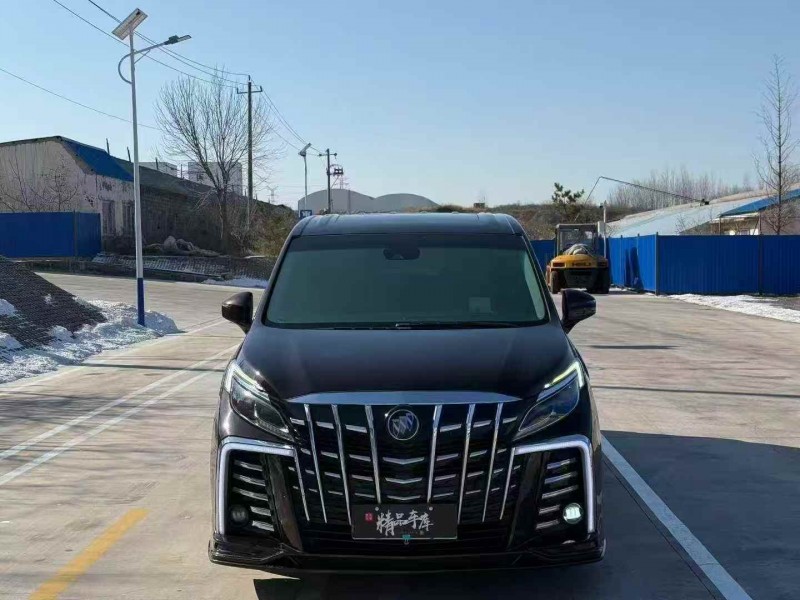 东营17年别克GL81