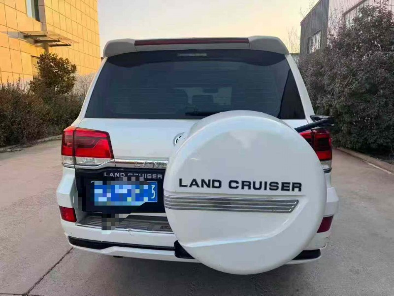 东营16年丰田兰德酷路泽7