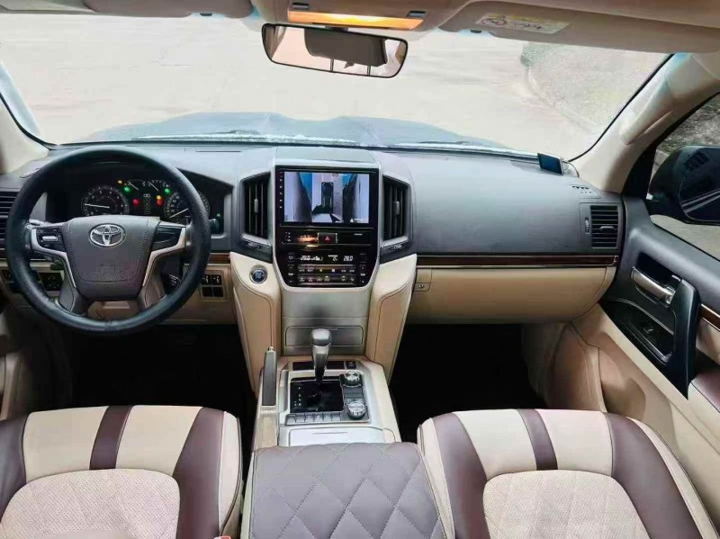 淄博19年丰田兰德酷路泽5