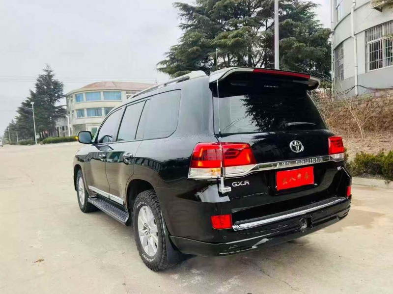 淄博19年丰田兰德酷路泽9