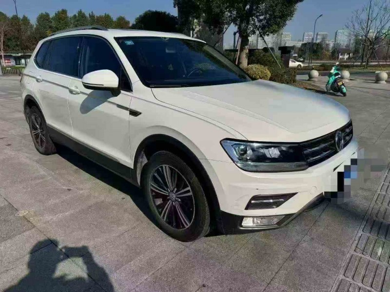 嘉兴19年大众途观2