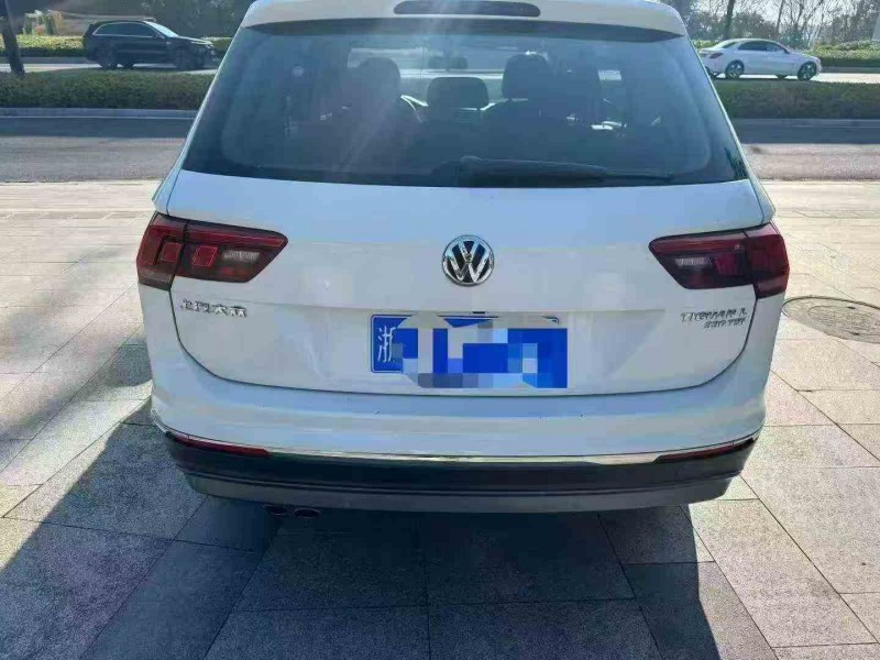 嘉兴19年大众途观9