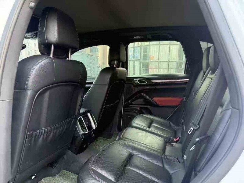 湖州15年保时捷卡宴4