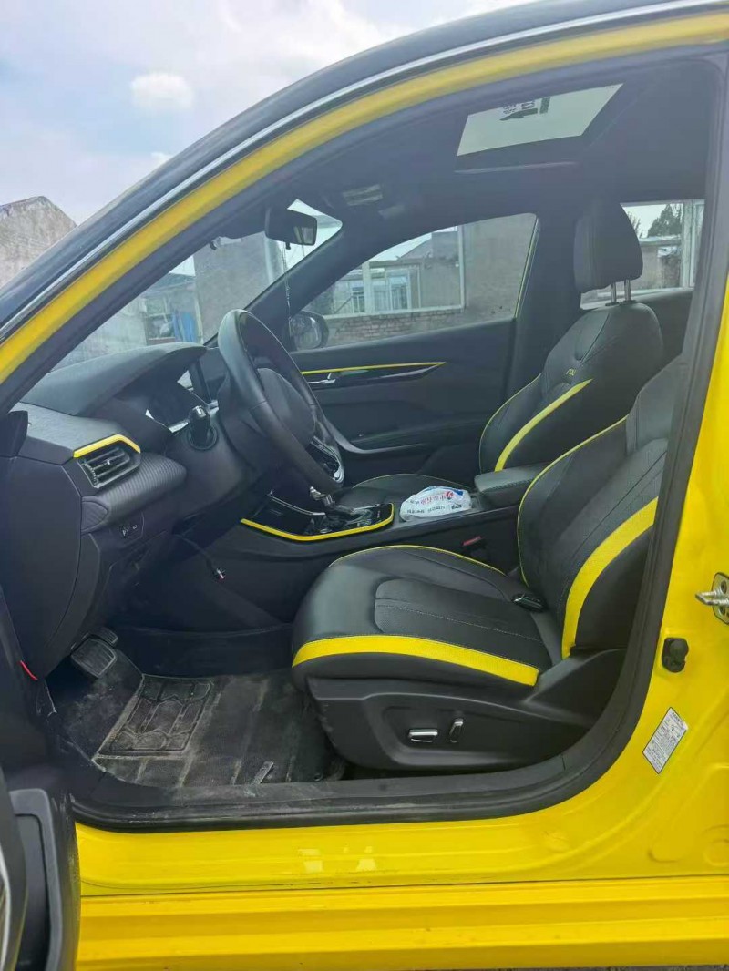 鹤壁22年东风奕炫4