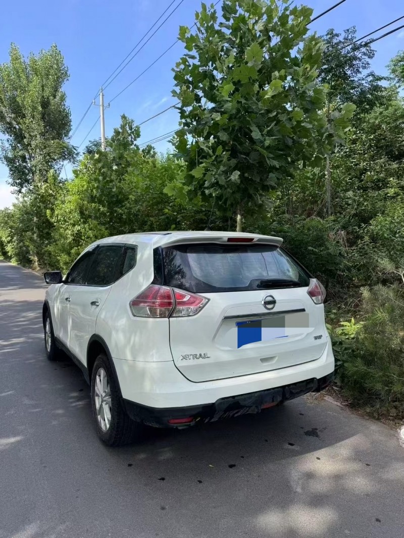 鹤壁15年日产奇骏6