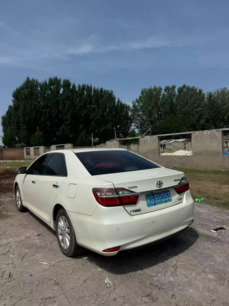 鹤壁17年丰田凯美瑞9