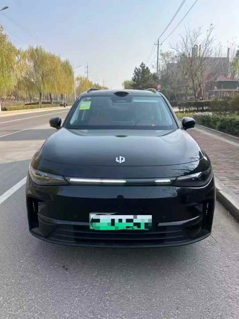 枣庄25年零跑汽车C161