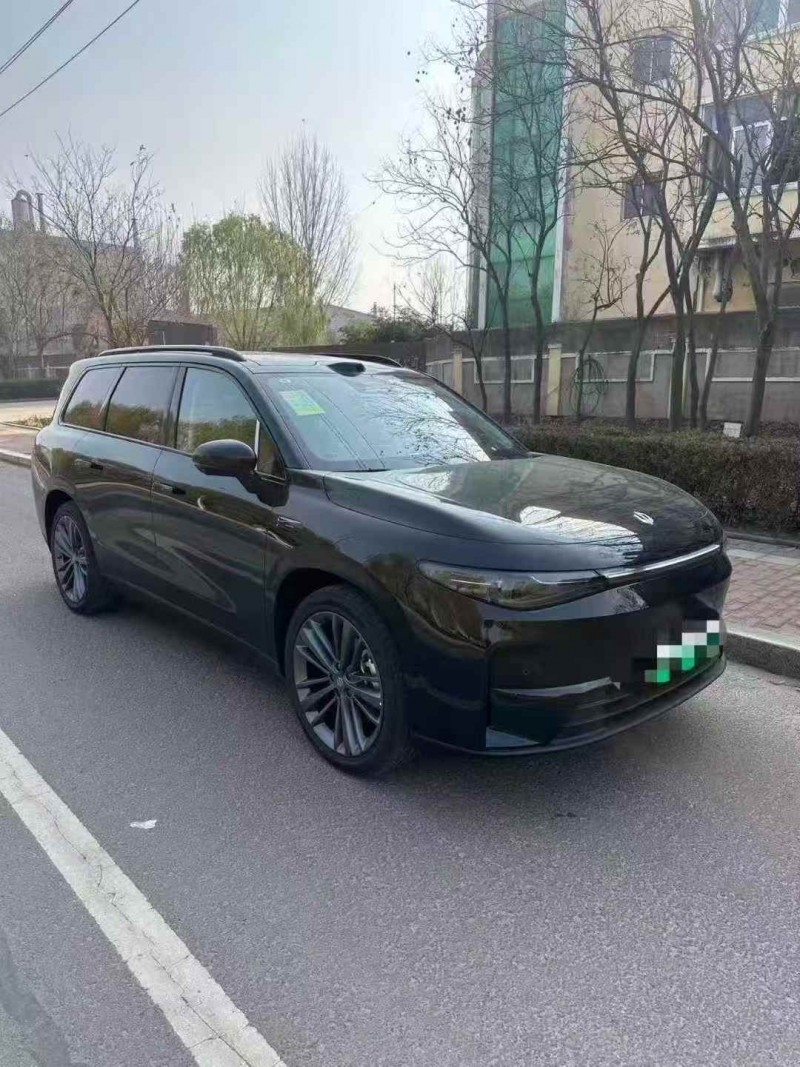 枣庄25年零跑汽车C163