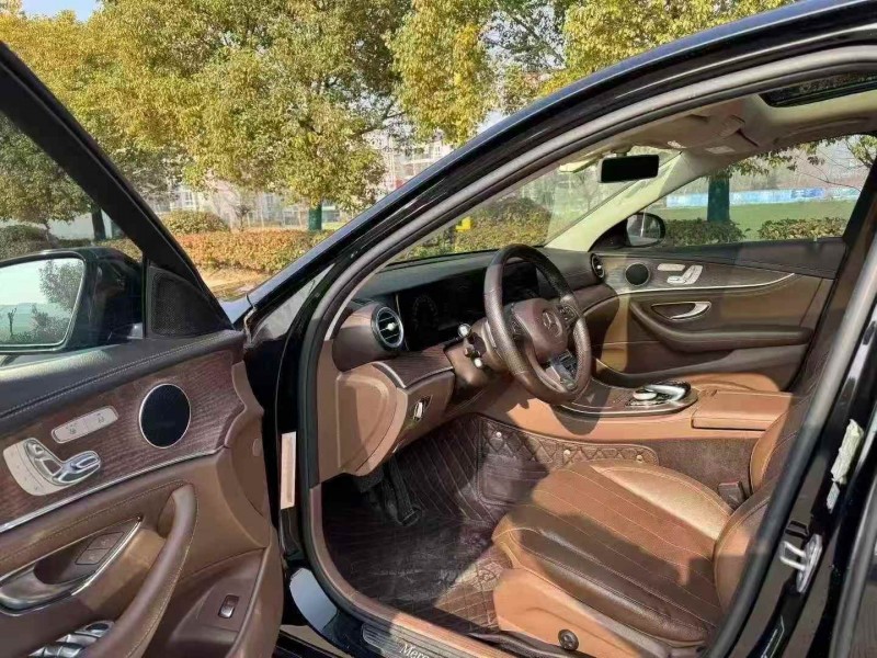 连云港21年奔驰E4