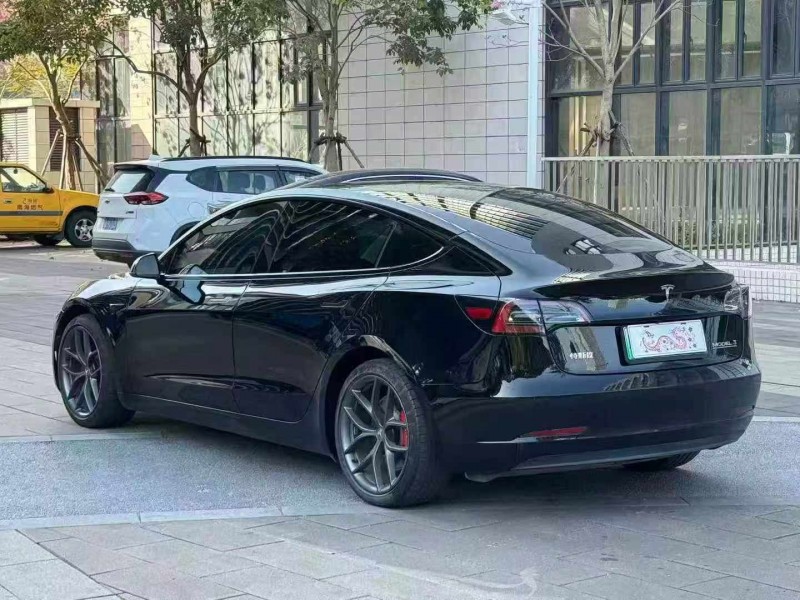 广州21年特斯拉MODEL 37
