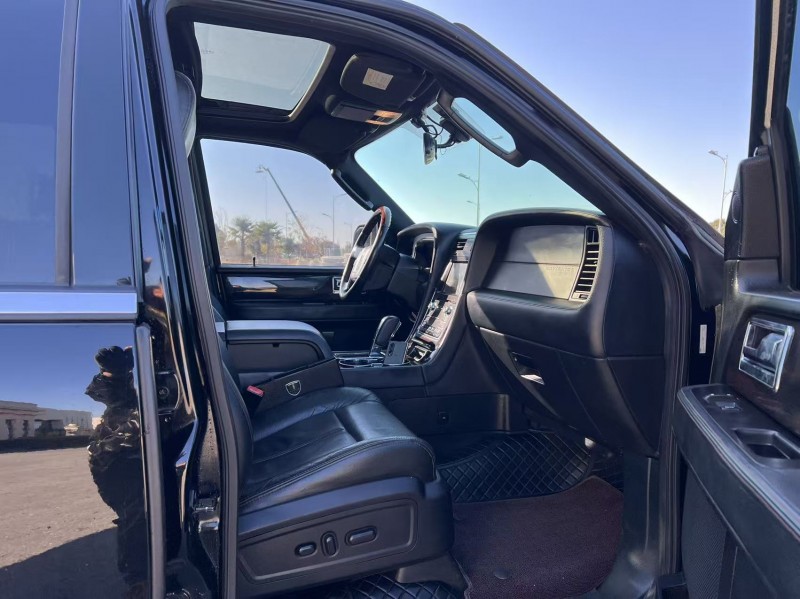 淮安16年林肯领航员8