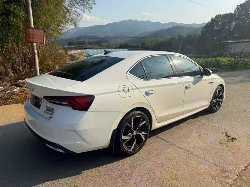 厦门21年斯柯达明锐6