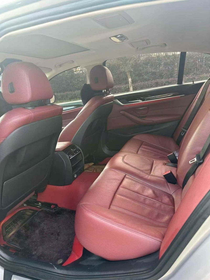 成都17年宝马5系6