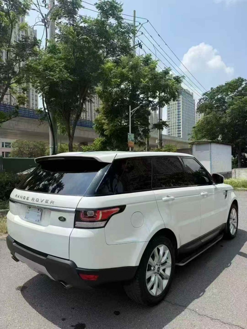 襄阳15年路虎揽胜运动5