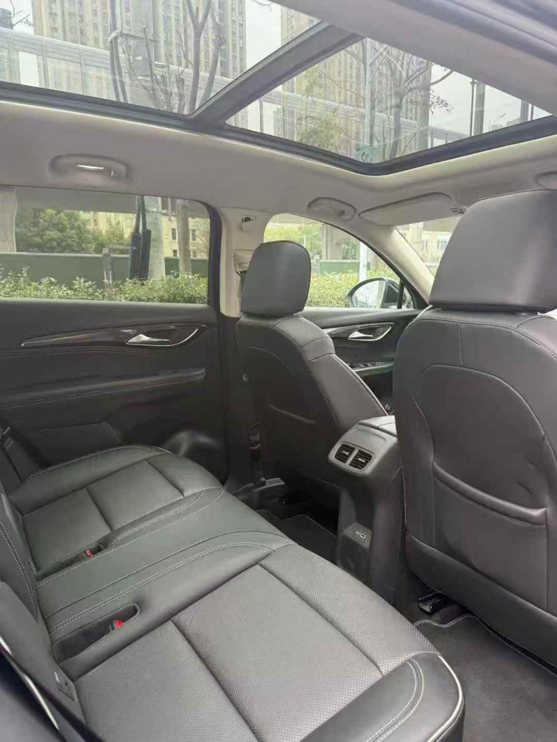 襄阳23年别克昂科威3