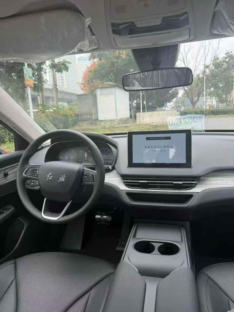 襄阳25年红旗E-QM54