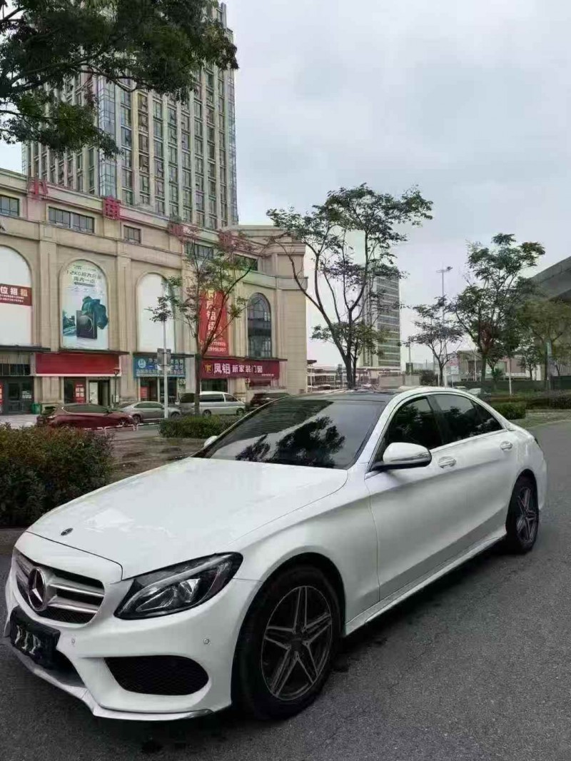 襄阳17年奔驰C2