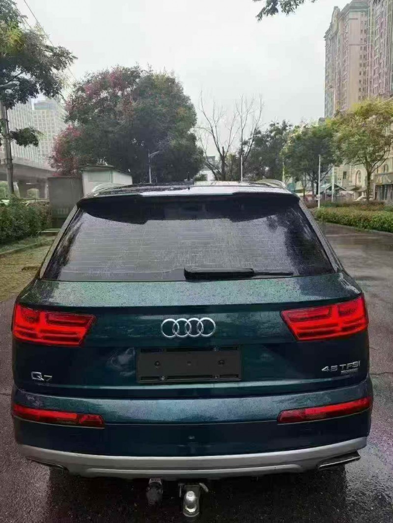 襄阳18年奥迪Q75