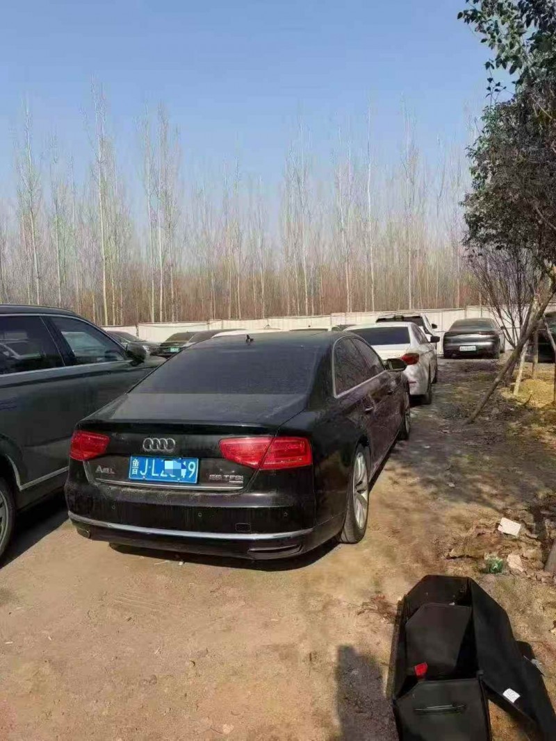 青岛16年奥迪A8L2