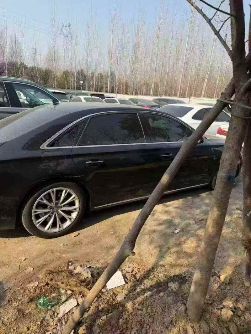 青岛16年奥迪A8L5