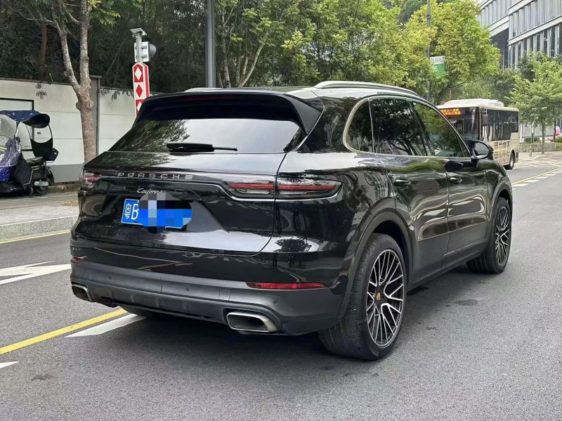 深圳19年保时捷卡宴7