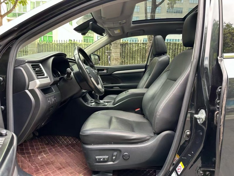 深圳22年丰田汉兰达6