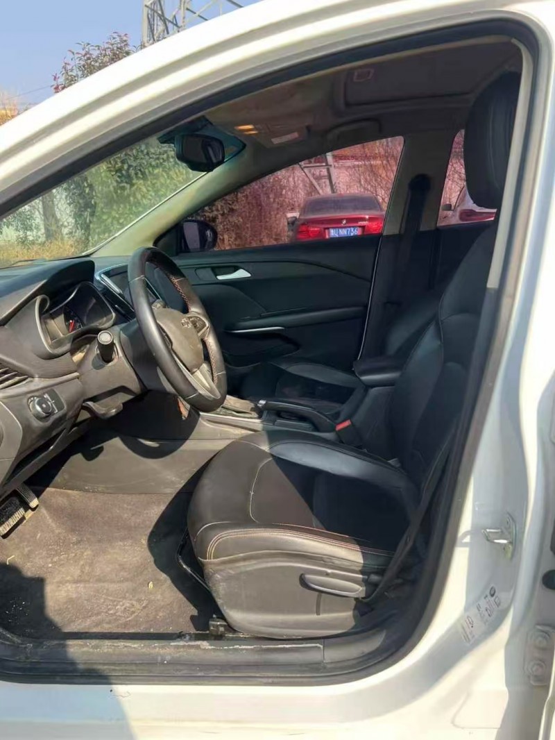 菏泽20年雪佛兰科鲁泽4