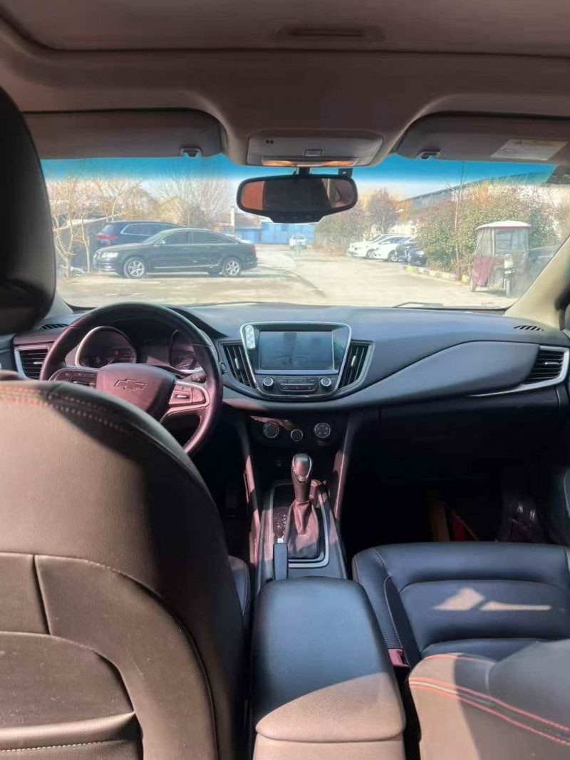 菏泽20年雪佛兰科鲁泽5