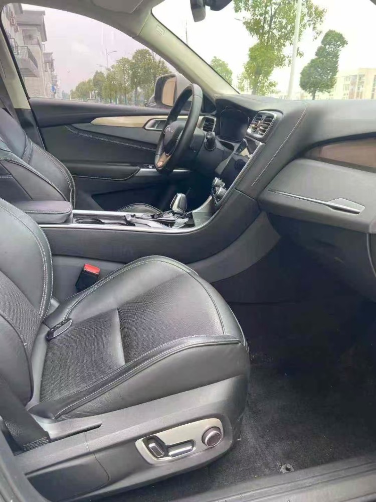 襄阳18年领克018