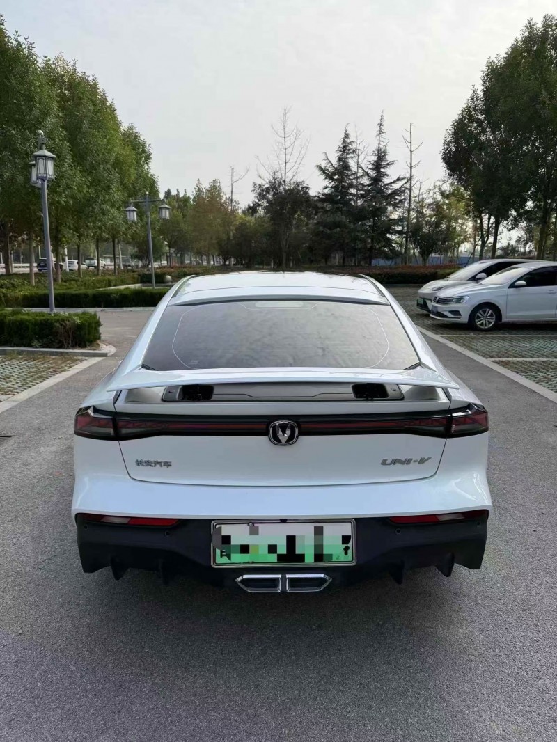 菏泽25年长安汽车UNI9