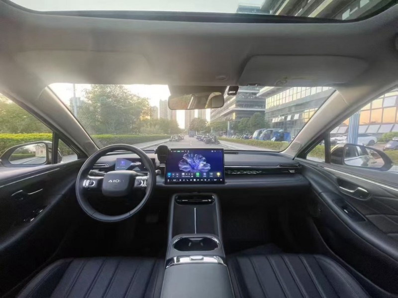 东莞25年传祺埃安RT6