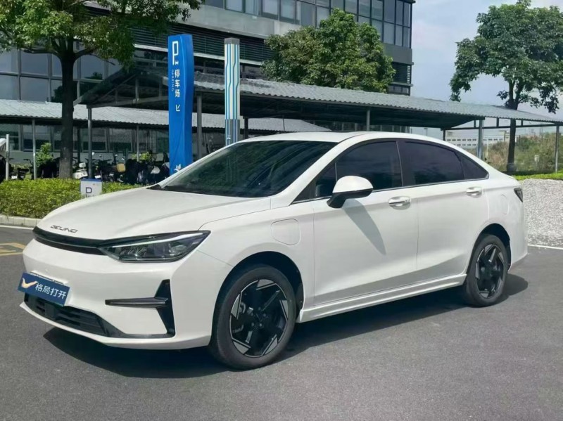 东莞24年北汽新能源EU系列3