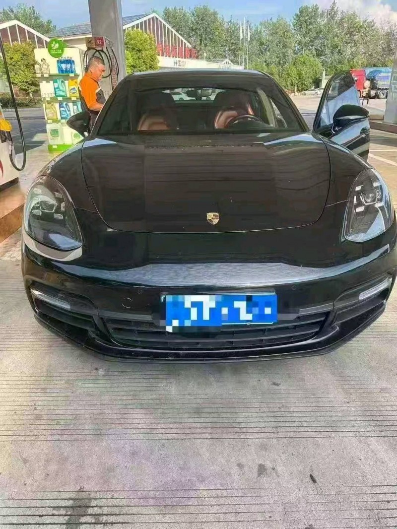 蚌埠18年保时捷帕拉梅拉1