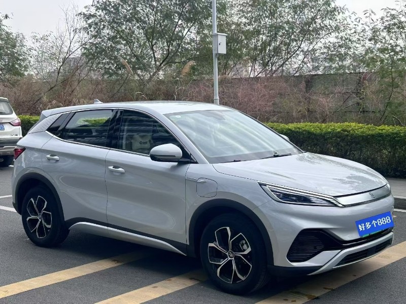 东莞25年比亚迪元3