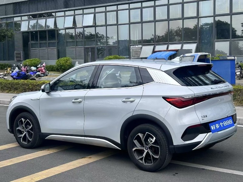 东莞25年比亚迪元7