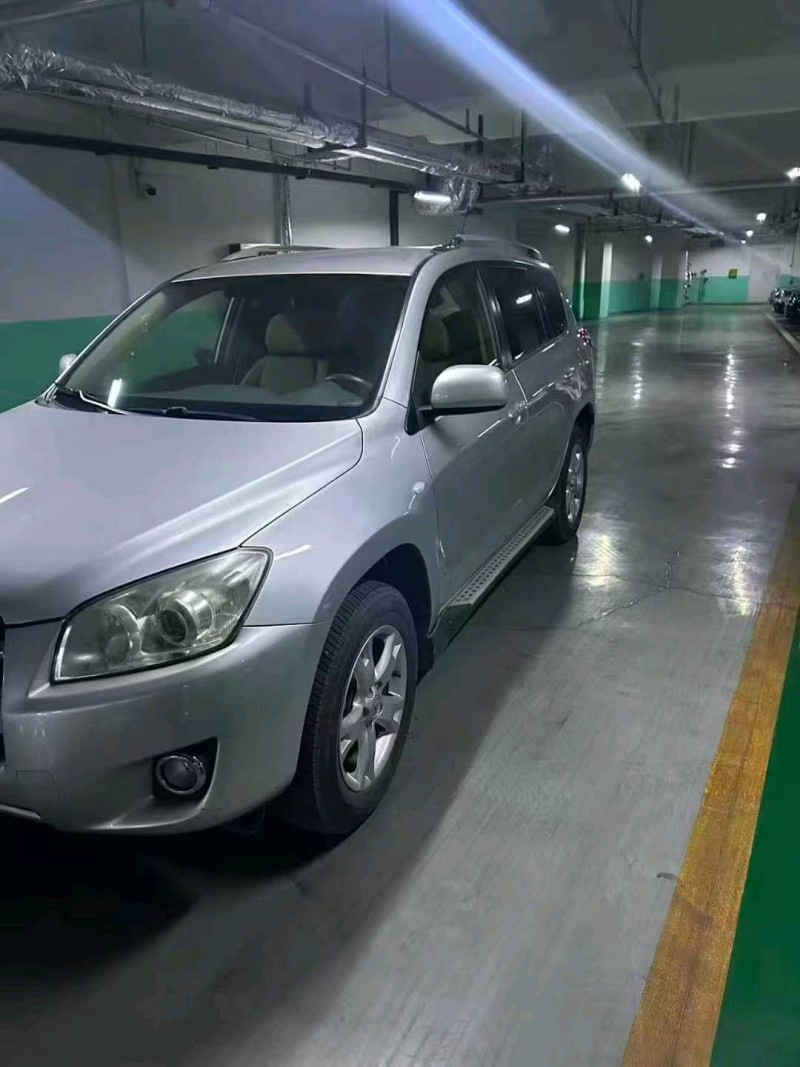 石家庄13年丰田RAV4荣放3