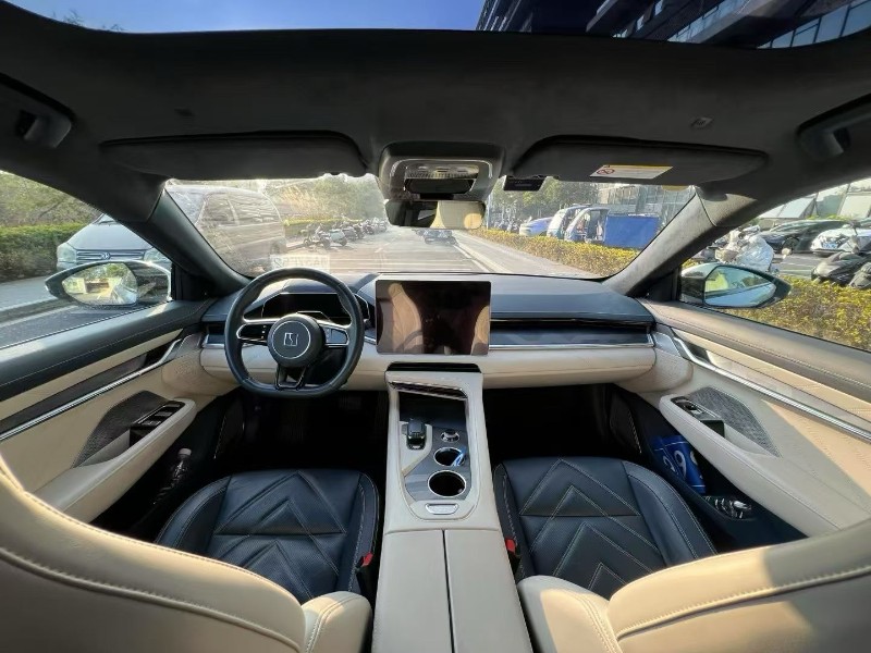 东莞22年极氪汽车0015