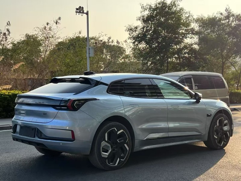 东莞22年极氪汽车0018